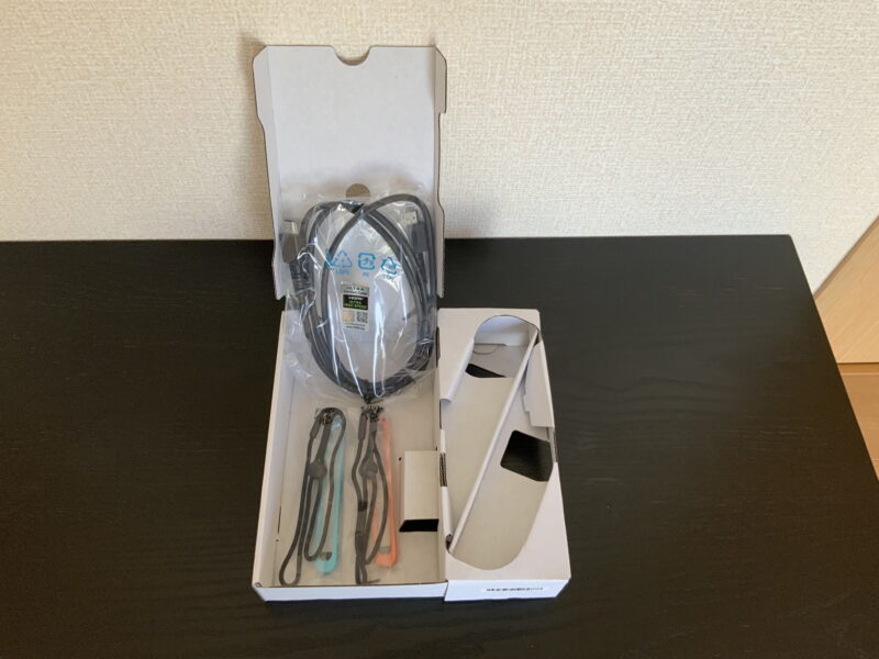 Switch2の内箱を開けた様子