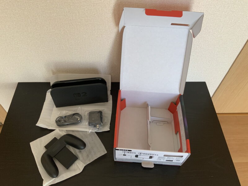 Switch2の内箱を開けた様子